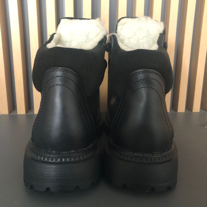 Sprawdź mnie. Bardzo ładne buty skórzane. Prezentują się doskonale