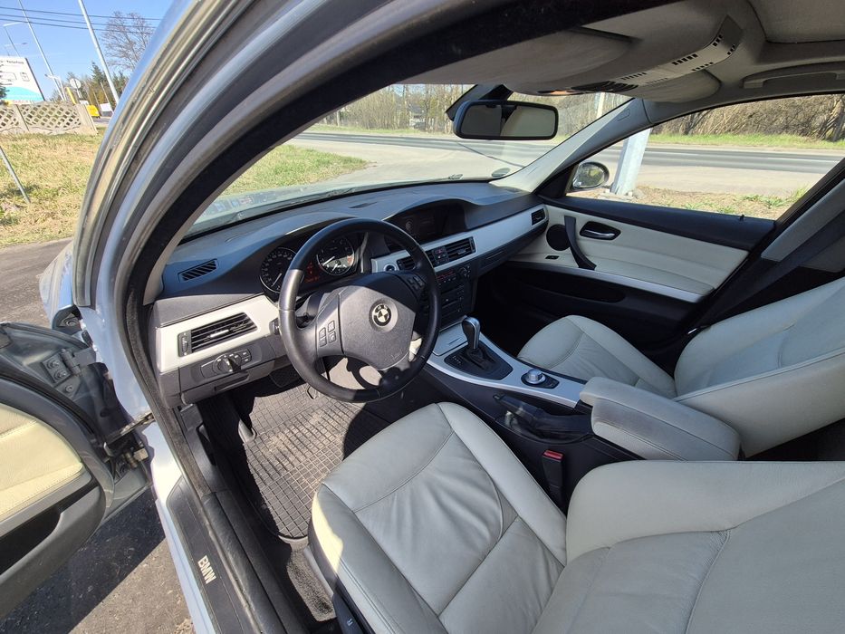 BMW 325i e91 Automat 218KM / Panorama / Xenon