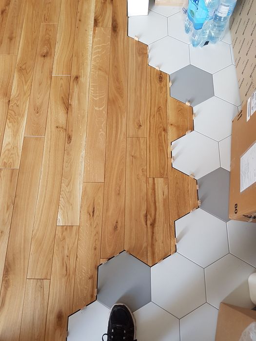 Parkiet Deska podłogowa drewniana dębowa klepka schody PRODUCENT