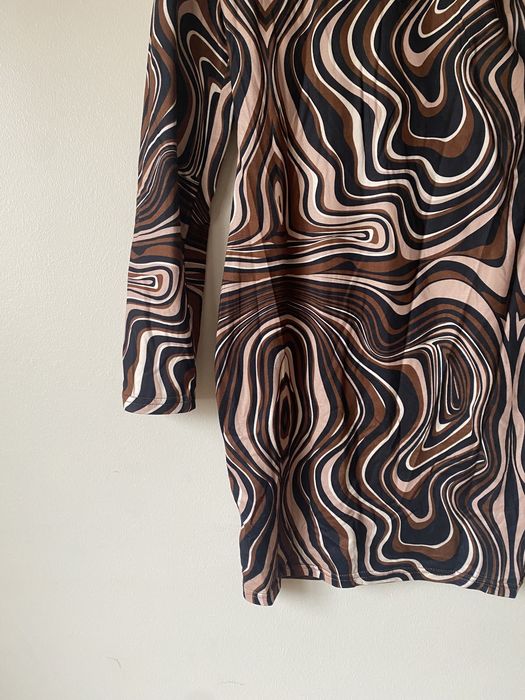 Vestido novo curto