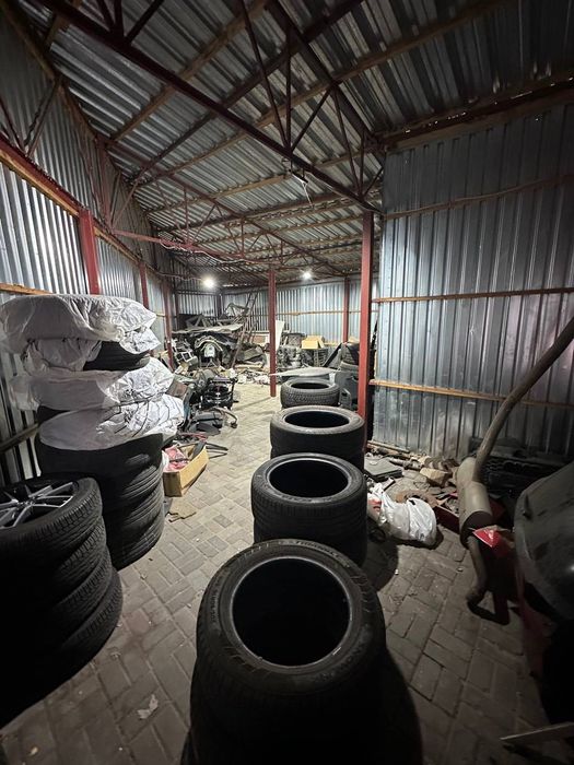 Продам 200м2 СТО Шиномонтаж Мойка Склад Калиновая Универсальная