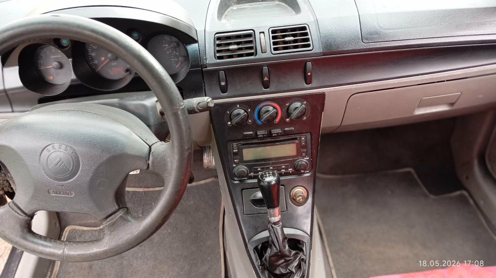 Автомобіль Gelly СК 1.5