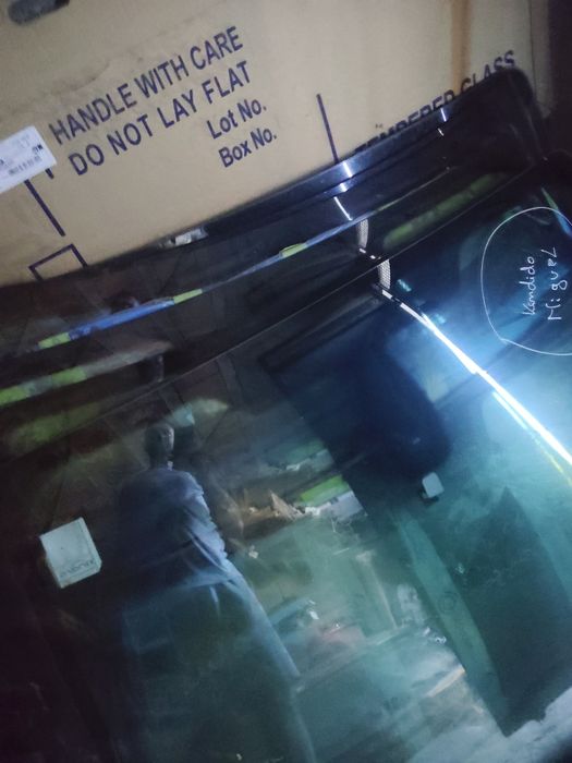 Óculo traseiro Toyota Aigo e para brisas Toyota CRV