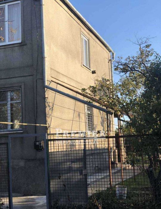 Продам будинок 7 соток землі