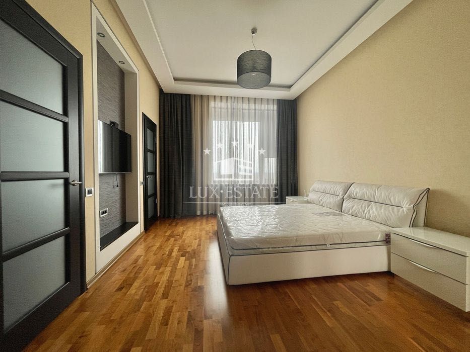 Продажа дома 550 м² в коттеджном городке «Зелений гай», Лесники
