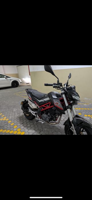 vendo beneli tnt 125 cc