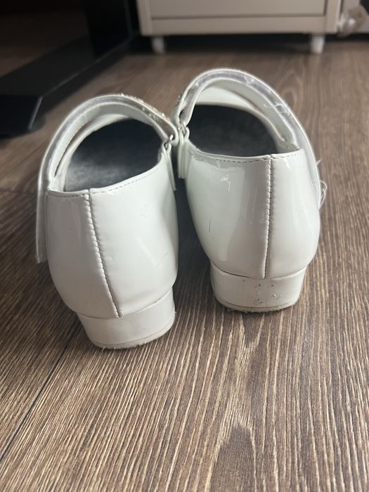 Białe lakierki baleriny komunia rozm 37-38