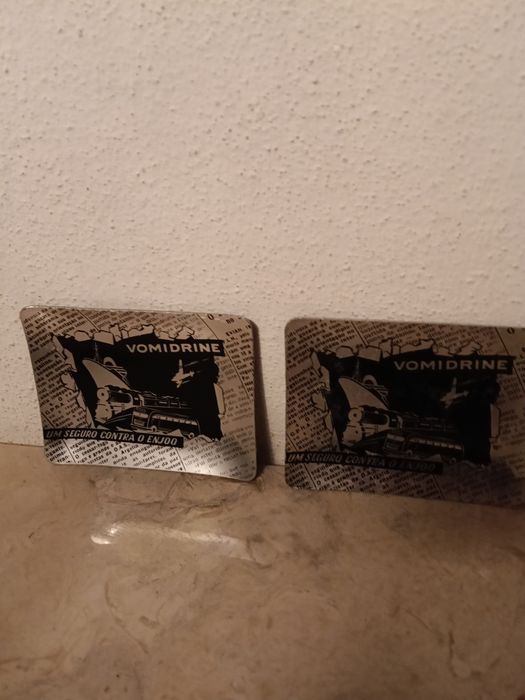 2 placas Vomidrine