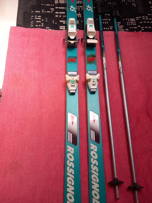 Ski Rossignol 9000 racing finish