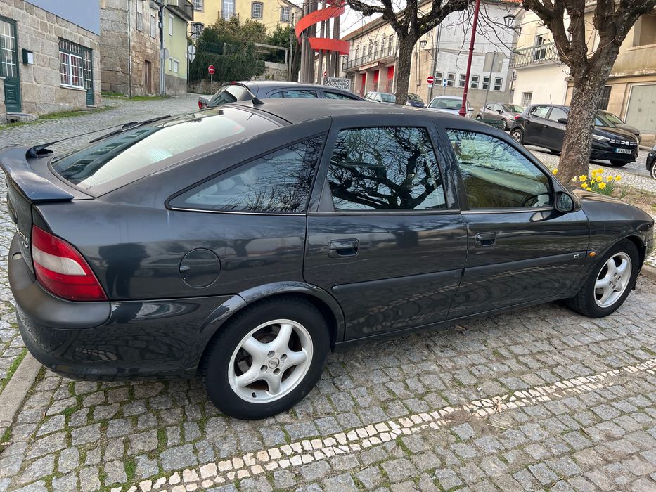 Vendo vectra B carro do dia dia
