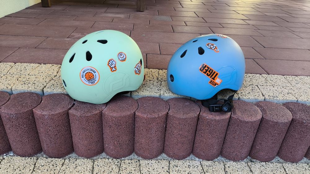 Kask Scoot and ride S/M 51-55 cm
