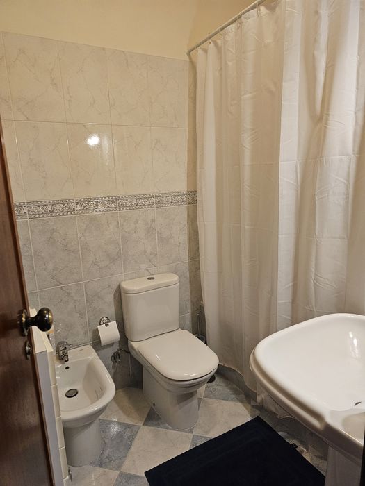 Aluguer quarto RESTELO