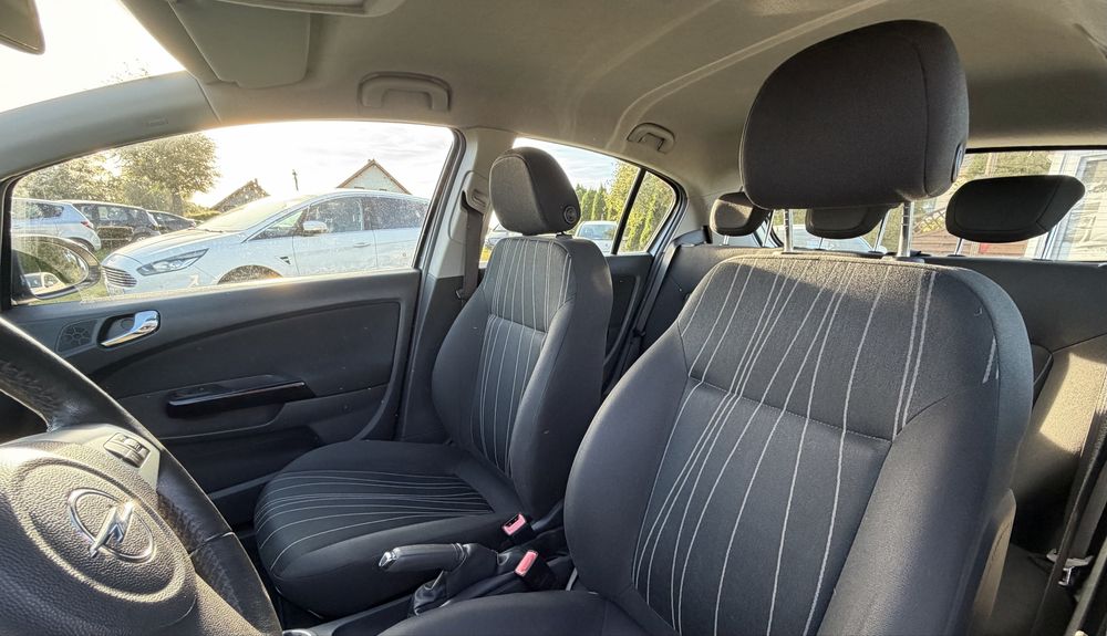 Opel Corsa 1,2 16 v ,, KLIMATYZACJA ,,