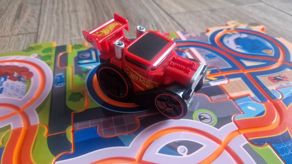 Hotwheels tor z autem