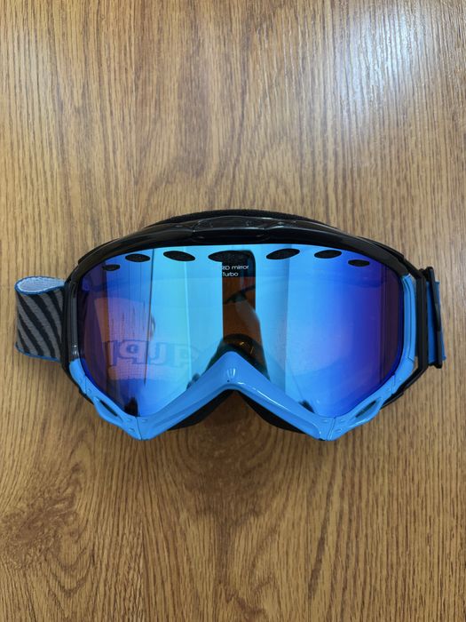 Гірськолижна маска Alpina Turbo HM (очки, шлем, комбез, лижі)