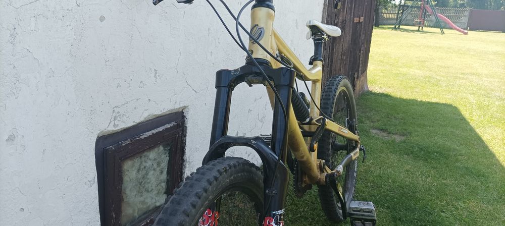 Rower Jamis Dakar Bam II Downhill Fr Dirt