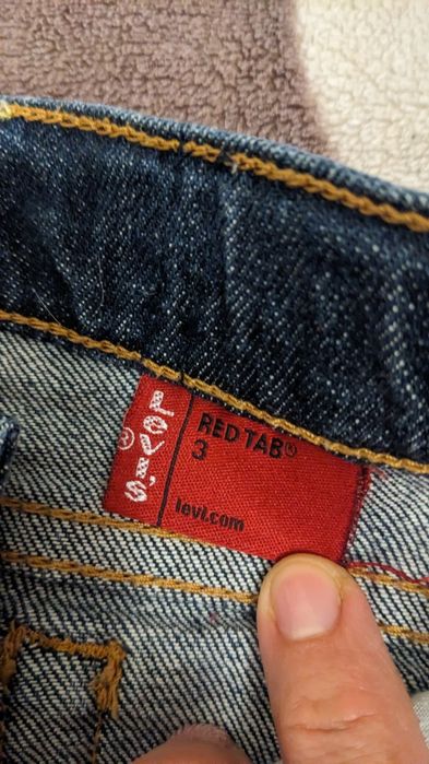 Продам джинсы Levi's, Armani