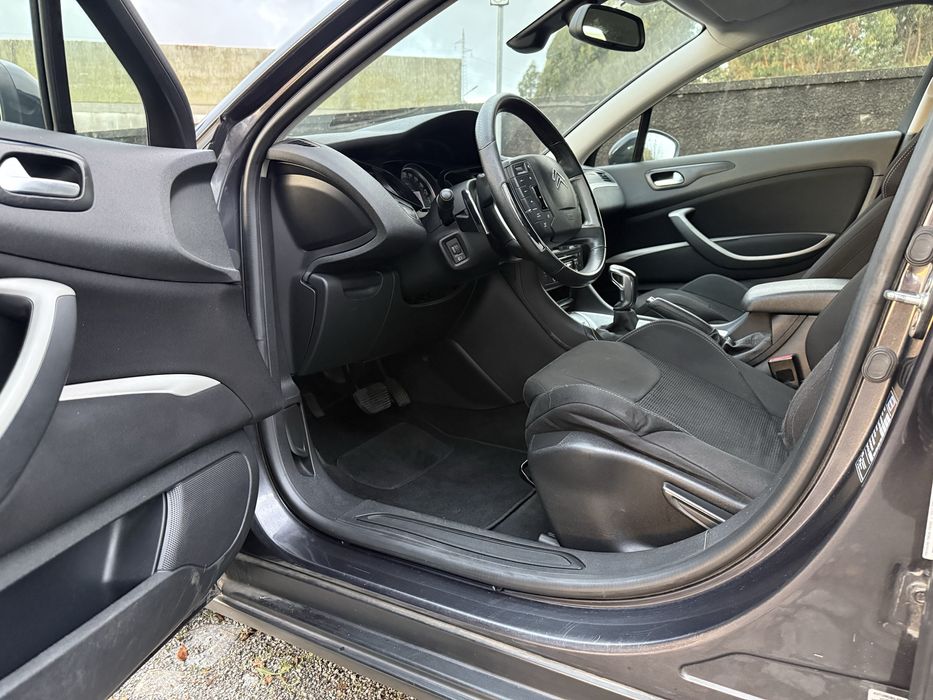 Citroen C5 1.6 eHDI automática