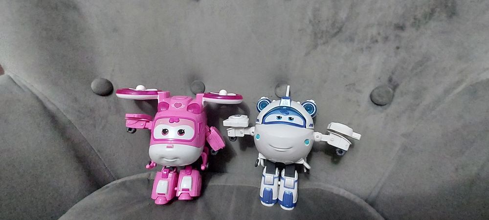 Frusia,  Super Wings, zabawka interaktywna