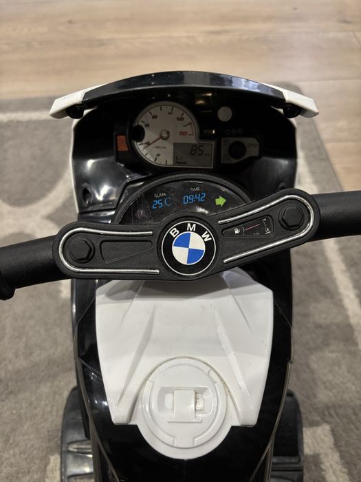 Motorek elektryczny dla dziecka BMW S1000RR – jeździk na akumulator