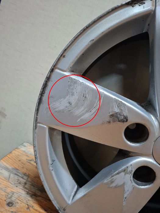 Jante frente direita RENAULT Megane III Grandtour (KZ0/1)