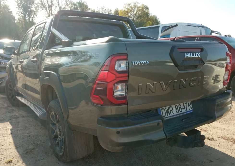 Разборка Toyota Hilux фари