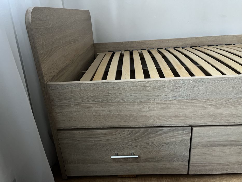 łóżko sypialniane