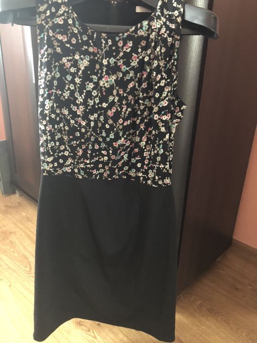 Sukienka klasyczna orsay