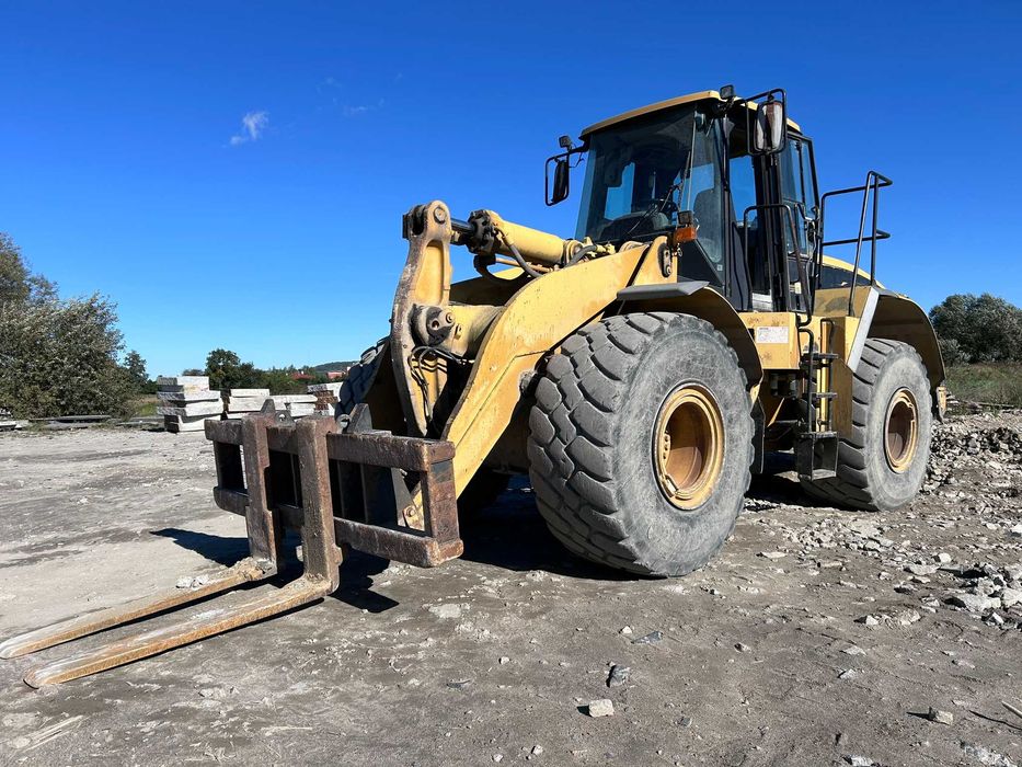 Ładowarka CATERPILLAR 966G