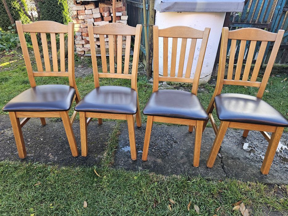 Крісло дерев'яне шкіряне