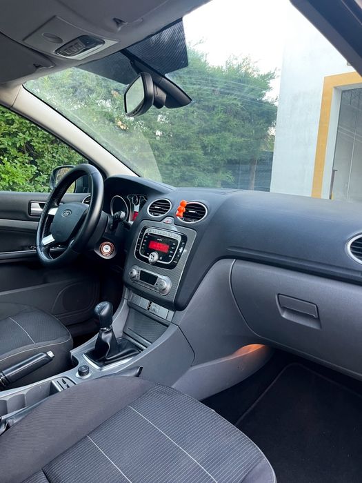 Ford Focus 1.6 TDCI — photo 3