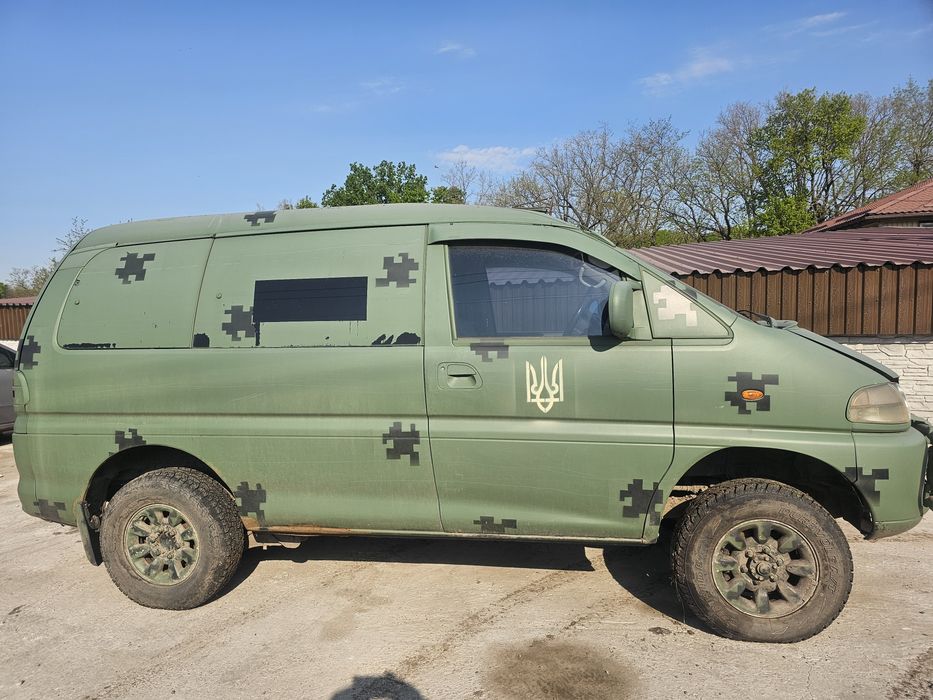 Диски mitsubishi delica 4x4 space gear 6x139,7 радиус 15 титановые r15
