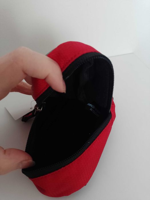 Etui saszetka nerka do paska na drobiazgi, klucze itp