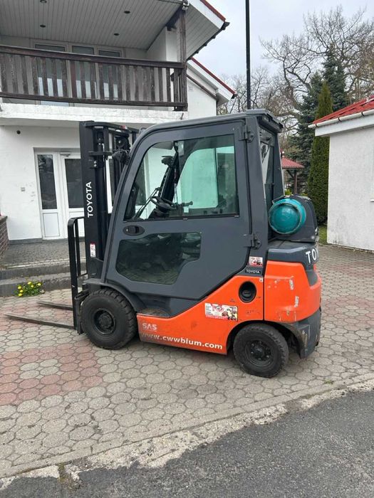 Wózek widłowy TOYOTA 02-8FGF18 rok prod: 2021 / 2300 mth / ogrzewanie