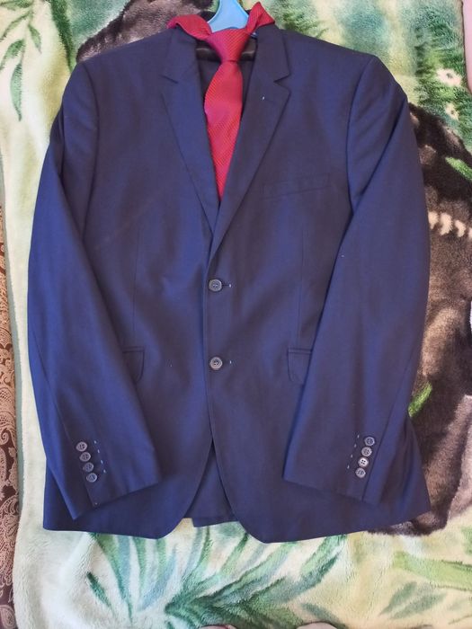 Продам чоловічий костюм в ІДЕАЛЬНОМУ стані