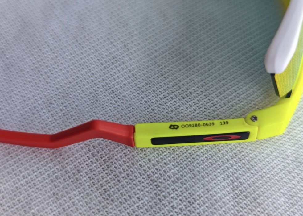 Oakley BXTR Yellow / Prizm Red ФОП