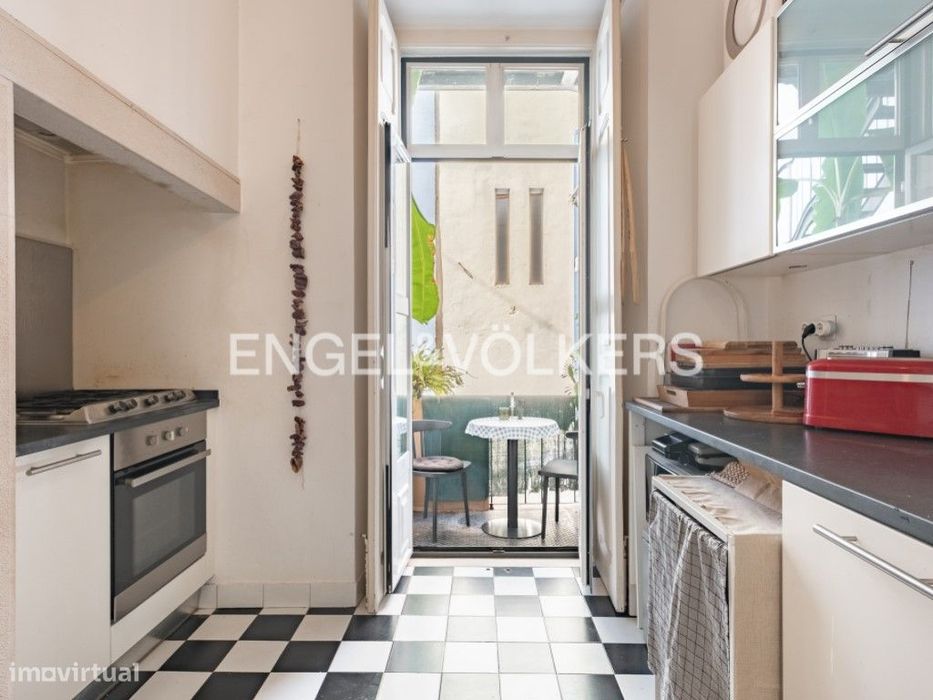 T4 Exclusivo na Lapa, com garagem, elevador e terraço