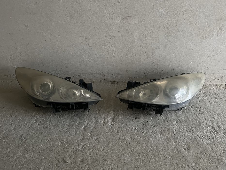 Фара Пежо Peugeot 307