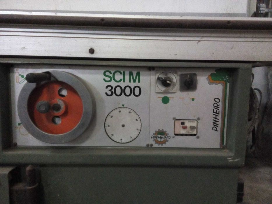 Serra Esquadrejadora marca Pinheiro