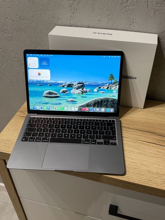 Apple MacBook Air M1 8/256GB