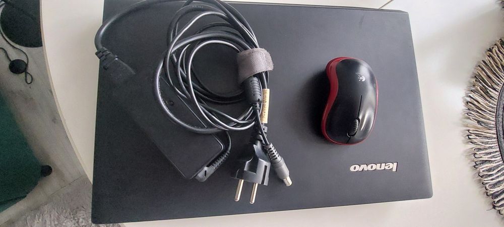 Lenowo Essential B590