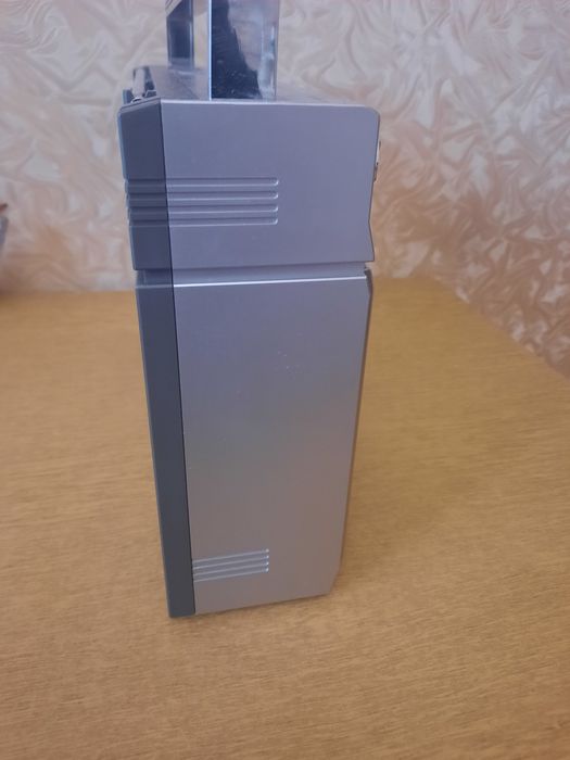 Радиоприёмник приймач Phillips D2813