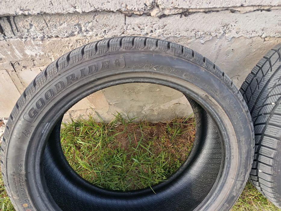 Opony zimowe goodride r18