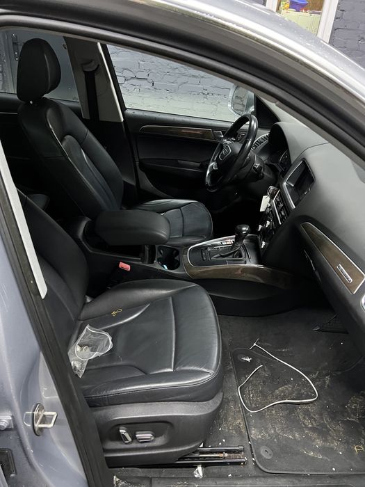 Розборка Audi Q5 8R0 12-16 рік в наявності запчасти