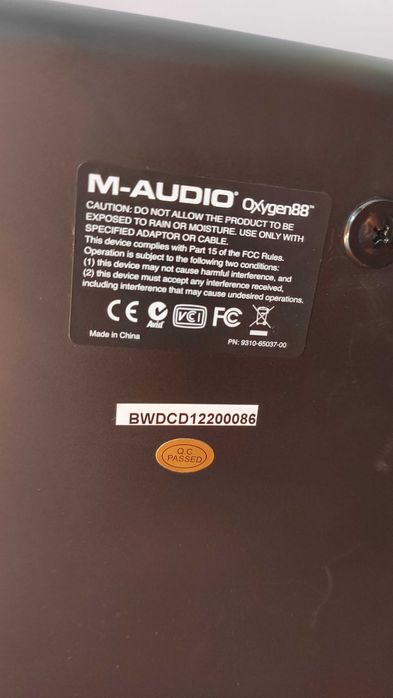 Teclado M-Audio Oxygen 88 – 88 Teclas Pesadas (Hammer Action)