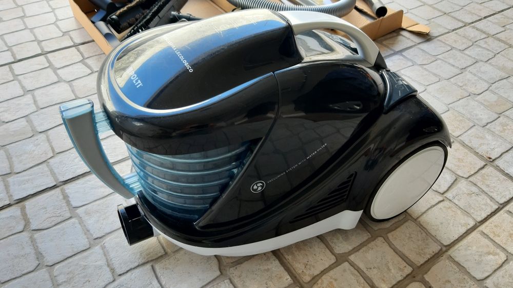 Aspirador Polti com caixa de origem