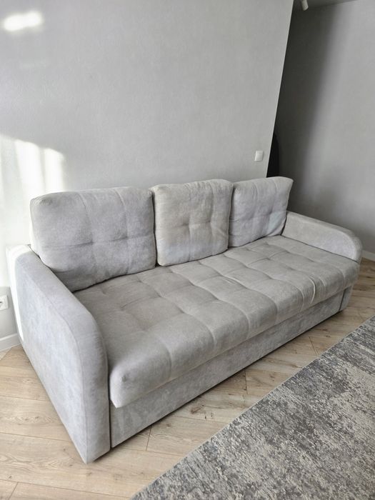 Современный раскладной диван с нишей для хранения