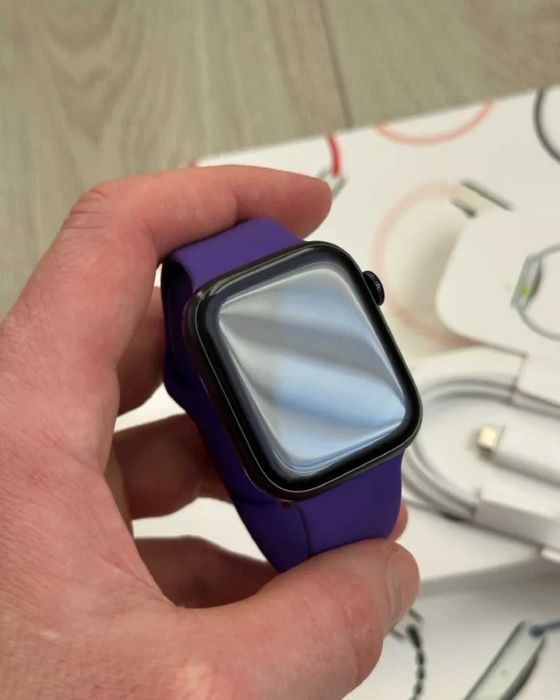 Apple Watch 9 45mm midnight Гарний стан - батарея 95%
