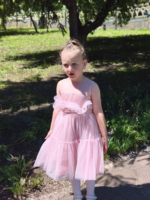 Продається нарядне плятя