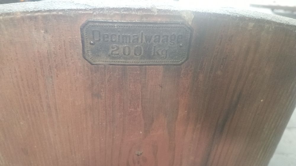 Akordeon,radia, maszyny do szycia